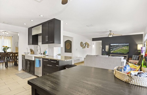 Raskin Estates House | El Sueño Retreat | Pool & Spa Oasis