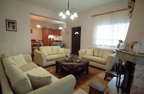 Elati House | Elati Electra's Cozy House