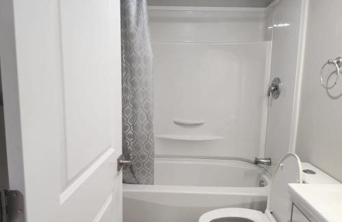 Winnipeg Apartment | Elegance Lounge