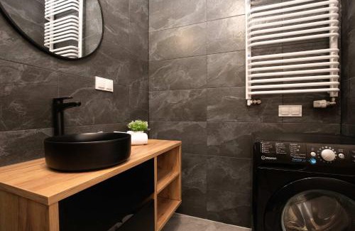 Mlyniska Apartment | Elegancki Apartament Blisko Rzeki w Gdańsku z Parkingiem by Noclegi Renters