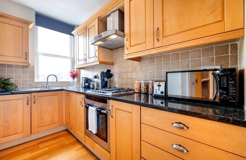 Soho Apartment | Elegant 1 Bedroom in Cambridge Circus