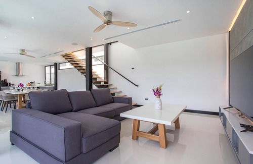 Ban Saiyuan Villa | Elegant 4BR Pool Villa Sunset Garden 3