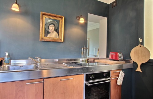 Sorbonne Apartment | Elegant and bright 2 BD 2 BTH, with elevator, in St. Germain, insurance included