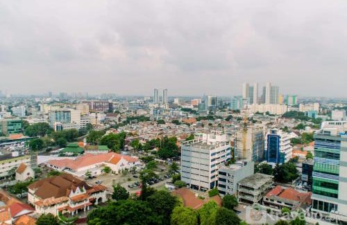 Cikini Apartment | Elegant and Restful 2BR at Menteng Park Apartment By Travelio