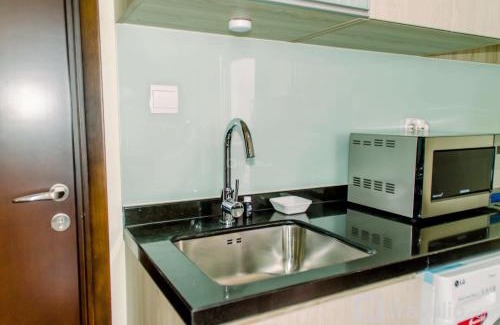 Cikini Apartment | Elegant and Restful 2BR at Menteng Park Apartment By Travelio