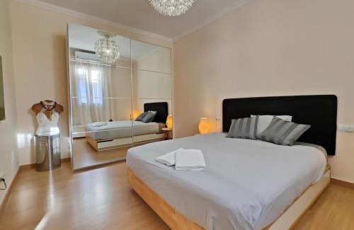 Sants-Badal Apartment | Elegant apartment Rambla Badal