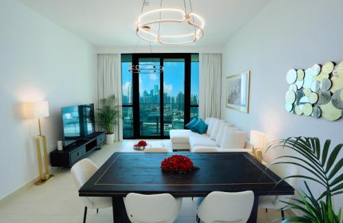 Bur Dubai Apartment | Elegant Apartment with Direct access to Dubai Mall