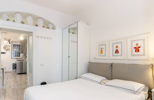 Lazzaretto Apartment | Elegant APT Porta Venezia & Corso Buenos Aires!