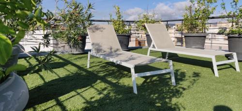 Gazi Apartment | Elegant Bright Apartment with Acropolis view terrace