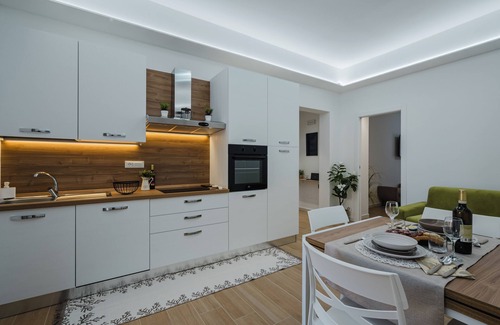 Porto Torres Apartment | Elegant Central Apartment