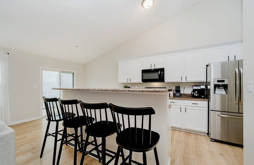 Noblesville House | Elegant Comfort in Noblesville’s Timber Ridge!