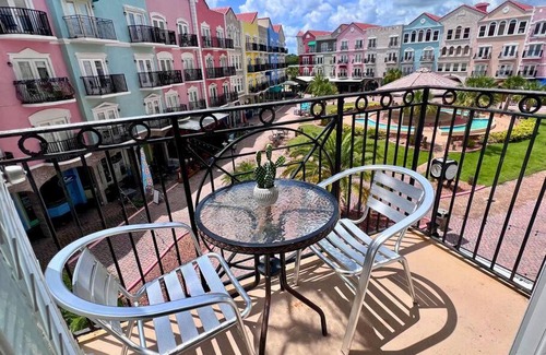 Palm Coast Apartment | Elegant Condo - European Charm