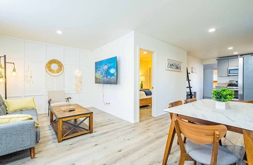 Glendora House | Elegant Country Retreat With Serene Patio Haven