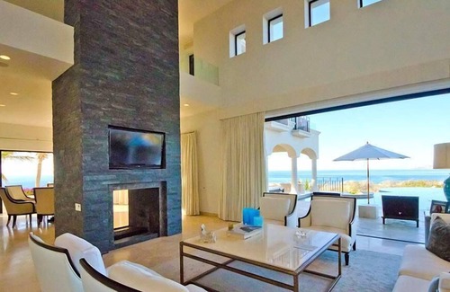 Chula Vista Villa | Elegant Eight Bedroom Villa