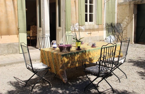 Bouix House | Elegant Family Home in Bouix