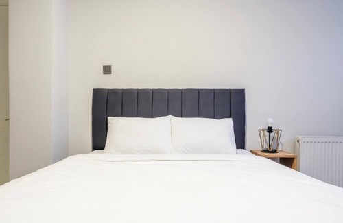 Yenikoy Mahallesi Apartment | Elegant Flat Close to Istinye Coast