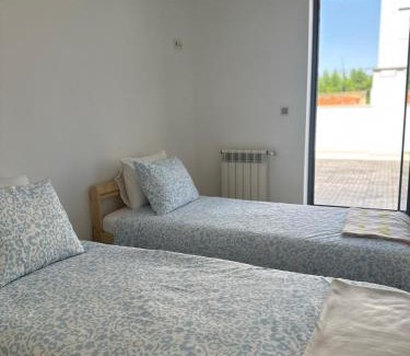 Moita Apartment | Elegant Getaway