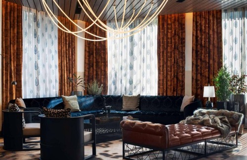 Music Row Hotel | Elegant Glamour In The Heart of Nashville’s Iconic Midtown | Two Queen Beds. Rooftop Pool