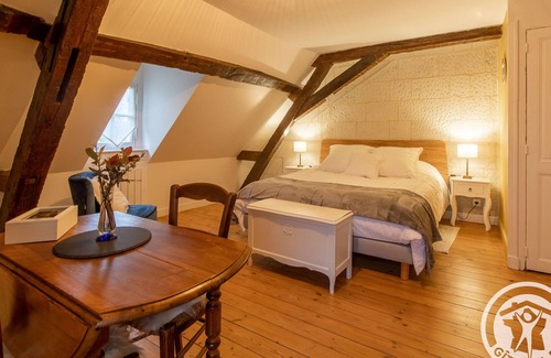 La Menitre Bed & Breakfast | Elegant guest rooms near the Loire