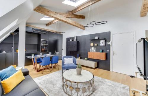 Champs-Elysees Apartment | Elegant Home 2BDR 6P Near Champs Elysées