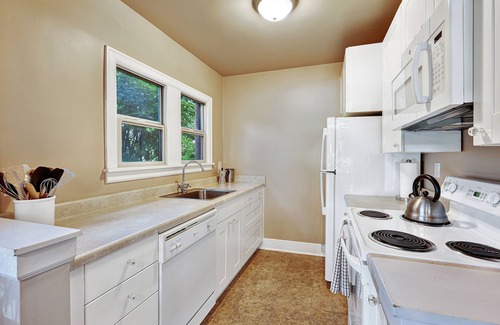 Broadway Apartment | Elegant, large 1BR in Capitol Hill/central to everything