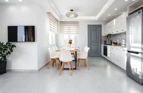 Naxos Town Villa | Elegant Naxos Villa | Villa Meltemi | 4 Bedrooms | Luxury & Privacy |Private.