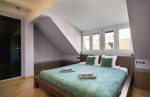 Old Town Apartment | Elegant & Stylish 3-Floor Apartment - Warsaw Old Town