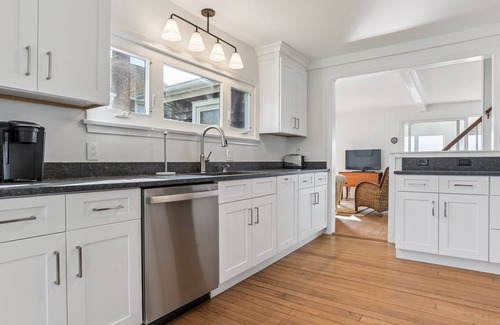 Westbrook Center House | Elegant & Timeless Coastal Retreat