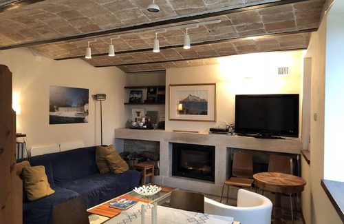 Pieve Santo Stefano House | Elegant Tuscan House near Anghiari in an Ancient Villa