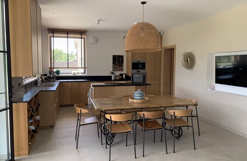 Modrusani Villa | Elegant villa 400 m2, garden, swimming pool, terrace,