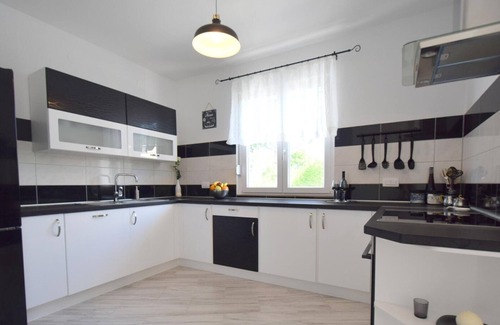 Gostinjac Villa | Elegant Villa Karin with pool