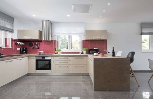 Ripenda Verbanci House | Elegant Villa Near the Beach