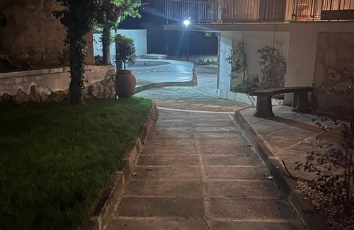 Venticano Villa | Elegant villa of the leaves garden swimming pool whirlpool shower sauna.
