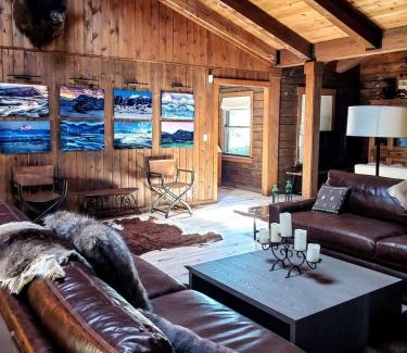 Ennis House | Elegant Western-Style Vacation Rental with Mountain Views near Madison River in Ennis, Montana