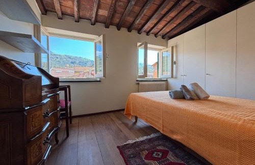 Carrara Apartment | Elegante Attico Centro Storico - Panoramic View -