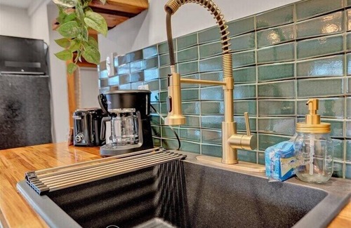 Canadensis Cabin | Elements Pocono Cabin | Pickleball | Firepits