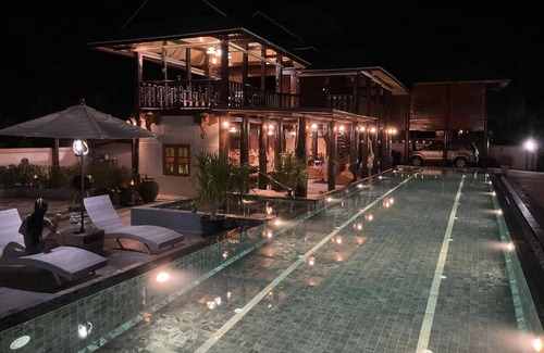 San Pa Thong House | Elephant House and Bungalows