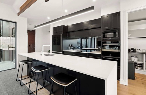 Frankton House | Elevated Tranquility: Luxe Lakeview Horizons