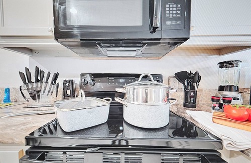 Elgin Apartment | Elgin Oasis Suite D