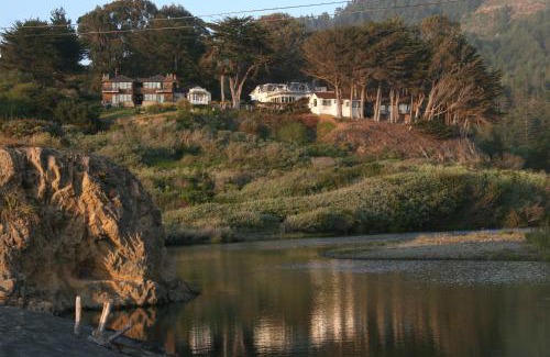 Elk Hotel | Elk Cove Inn & Spa