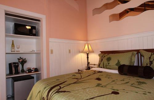 Elk Hotel | Elk Cove Inn & Spa