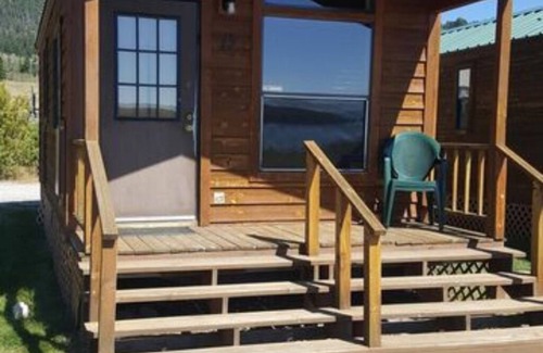 West Yellowstone Cabin | Elk Haven Camping (Cabin 15)