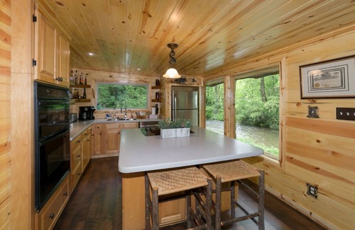Helen Cabin | Elk Manor - Serene Riverfront Cabin Minutes Away from Helen
