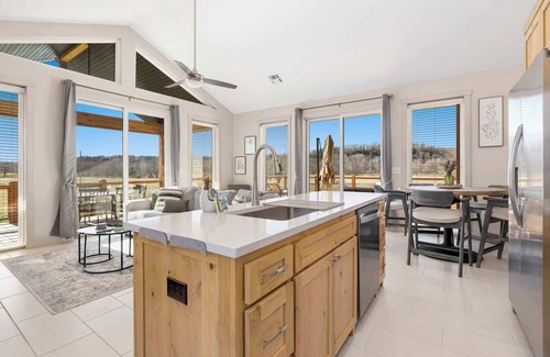 Noel House | Elk View-Access Elk River-Rural Acreage-Huge Patio