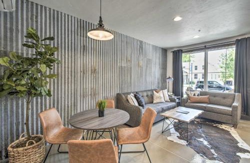 Elkhart Lake House | Elkhart Lake Townhome - 3 Mi to Road America!