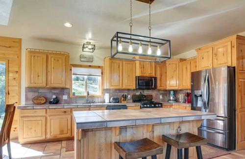 Long Valley Junction Cabin | Elkridge Cabin With Trailer Parking