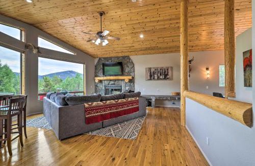 Payson House | Elkwood Lodge Cabin with Hot Tub in Star Valley!