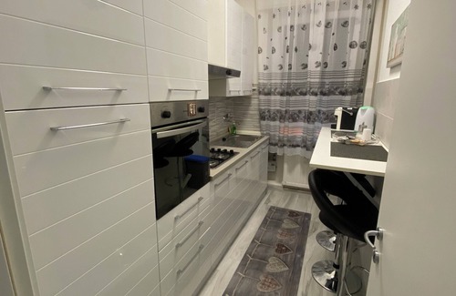 Rezza Apartment | Ella Relax