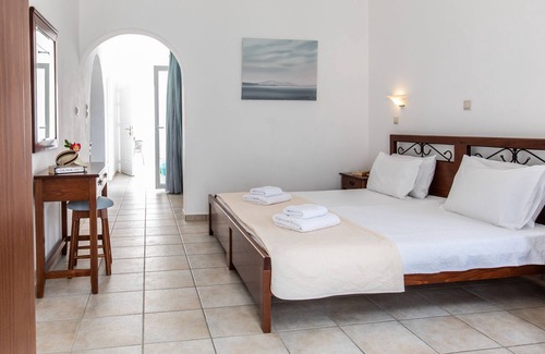 Agia Anna Apartment | Elli Studios