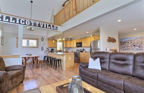Great Valley House | Ellicottville Chalet with Game Room, 3 Full Baths, Fire Pit, Sleeps 13